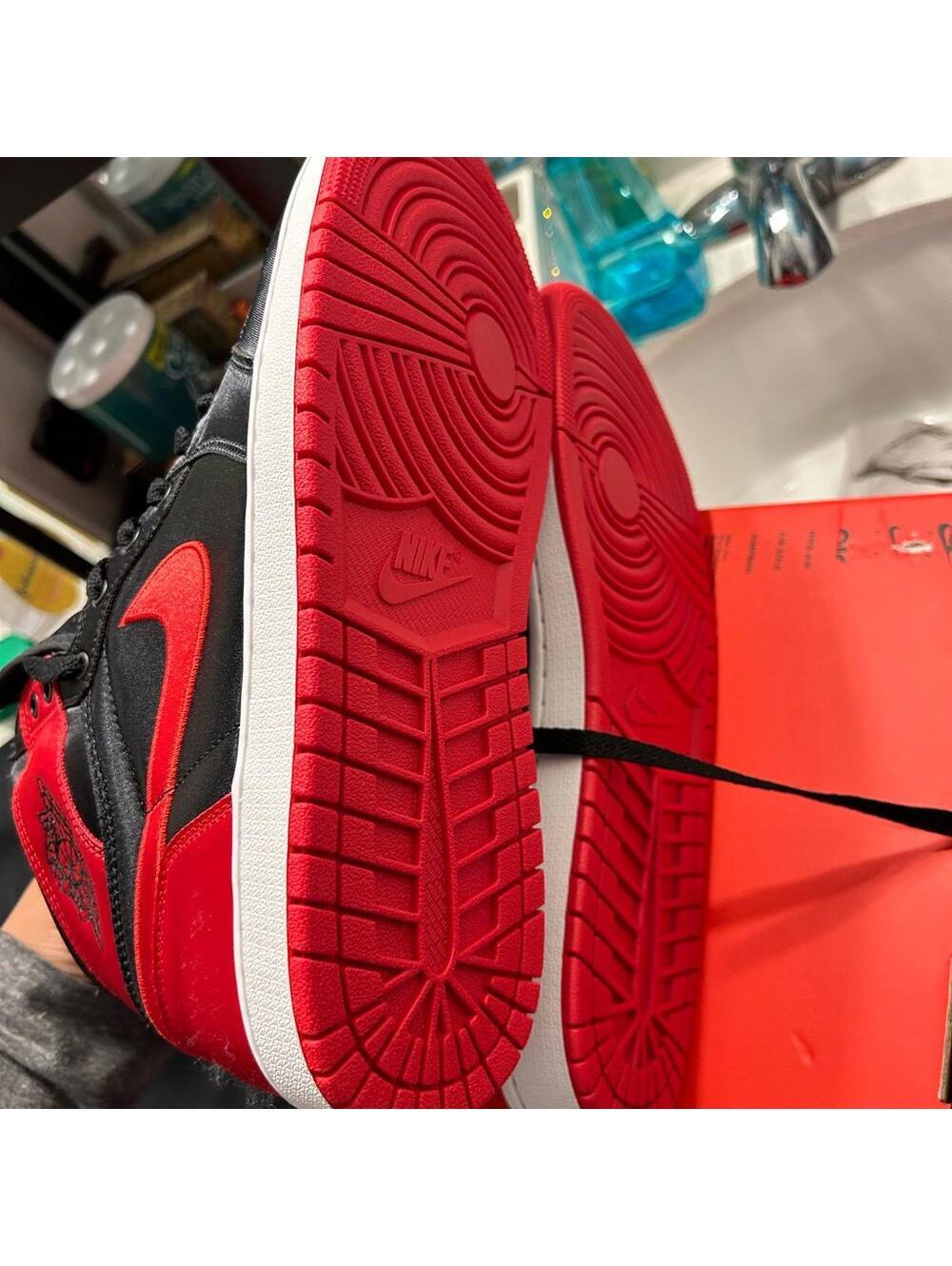NEW Women's Air Jordan 1 Retro Hi OG ‘Satin Bred’ Hightop Tennis Shoes W/ BAG - Picture 5 of 9